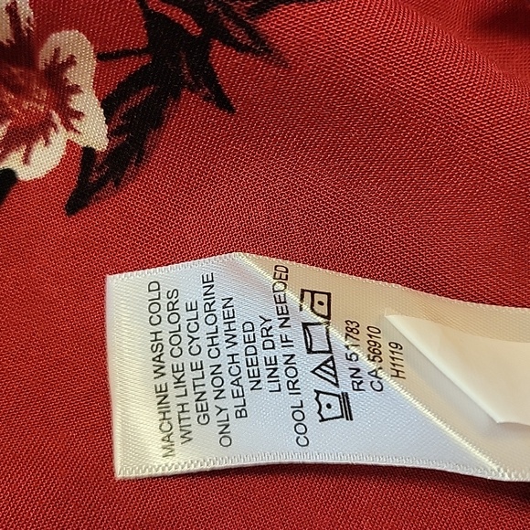 Breezy Red Floral Maxi Dress | Small - Picture 12 of 12